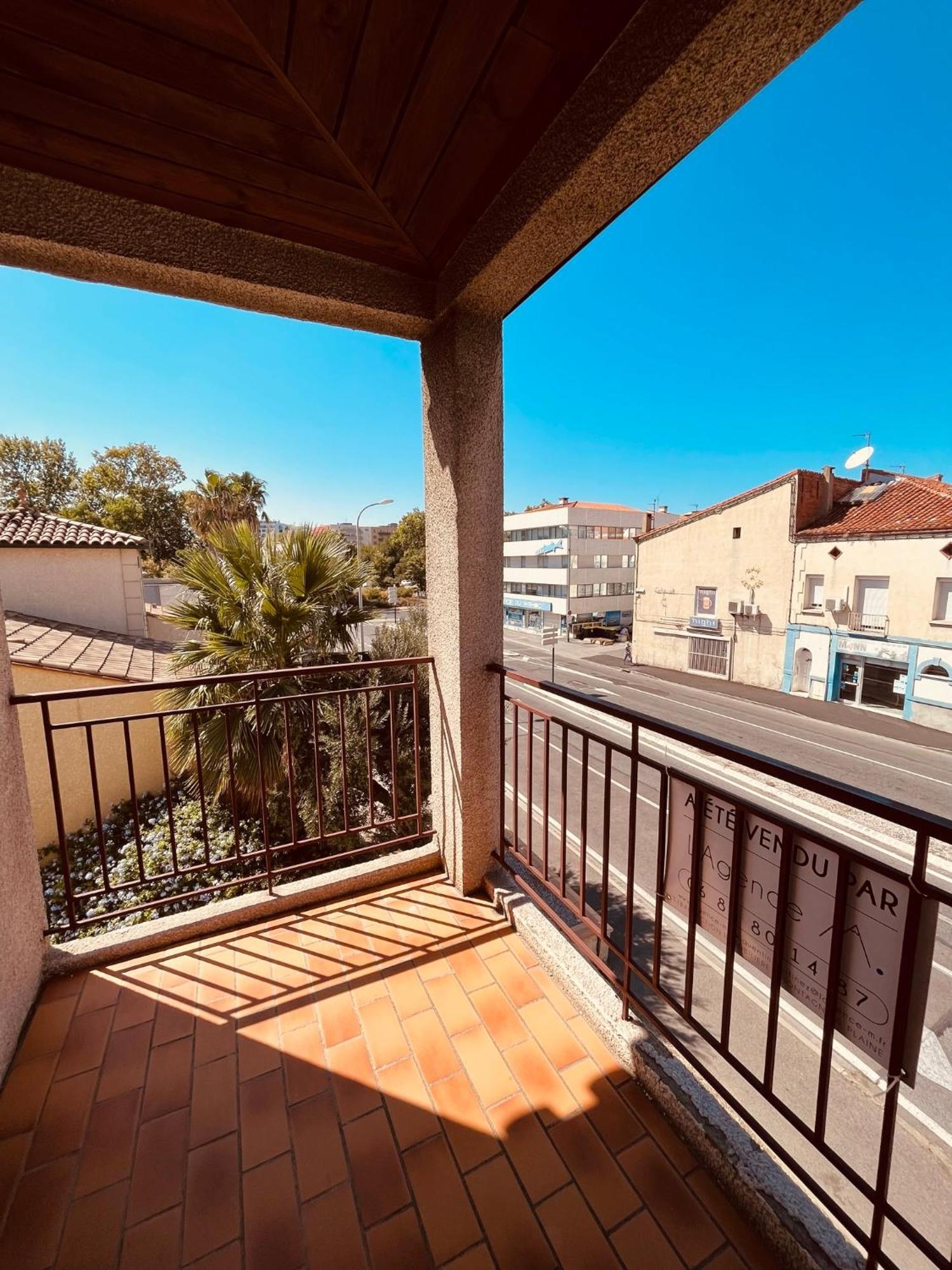 Au Charme Shakespearien De Perpignan Apartment Exterior foto